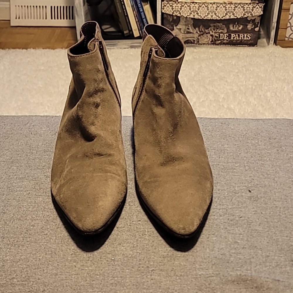 Ankle boots